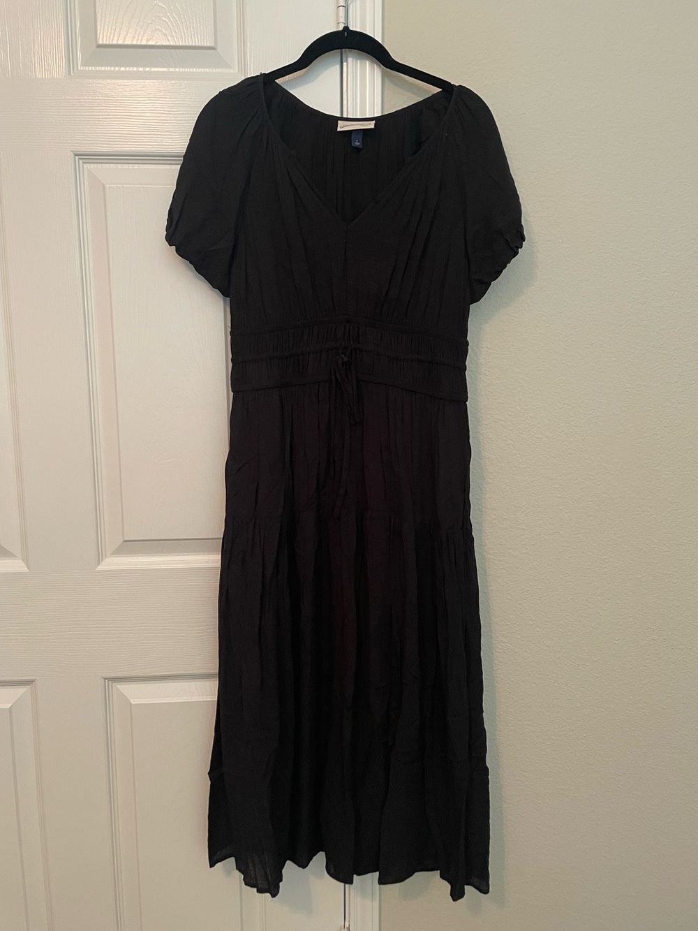 Universal Thread Black V-Neck Maxi Dress